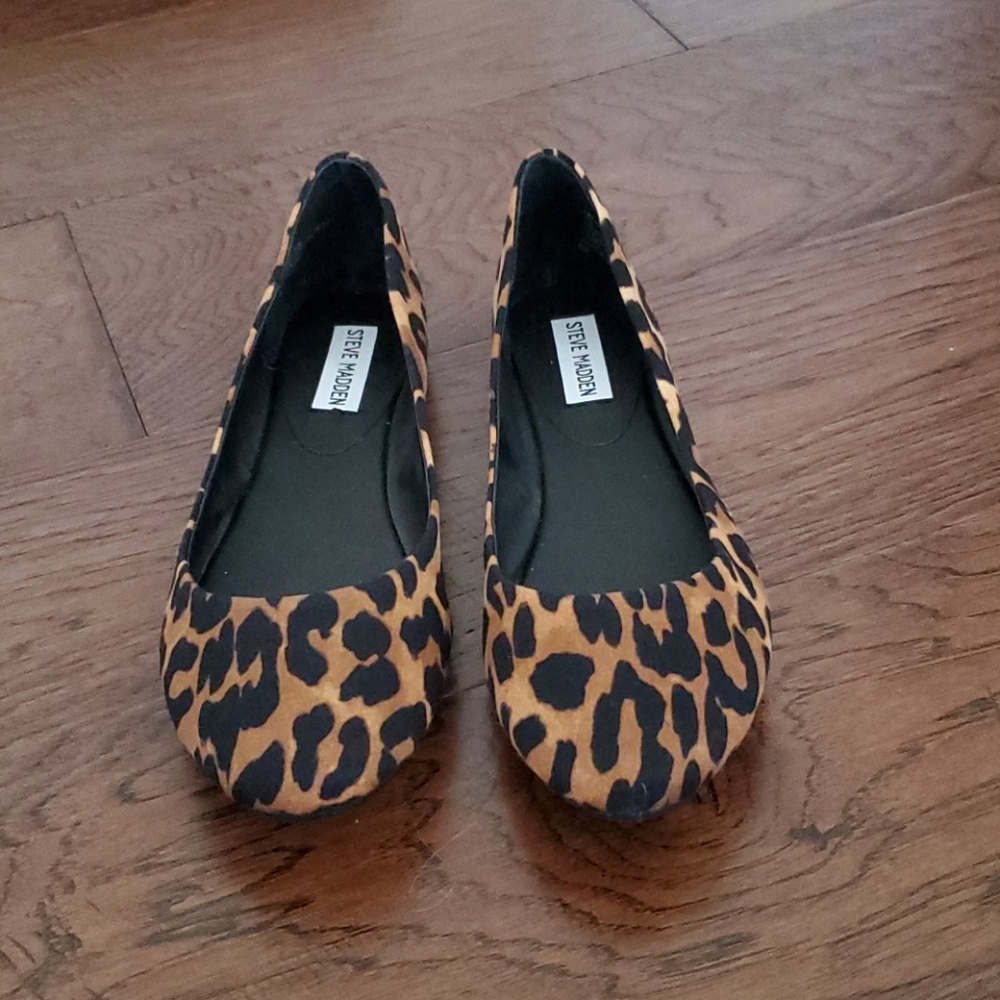 New, Women's Steve Madden Flats